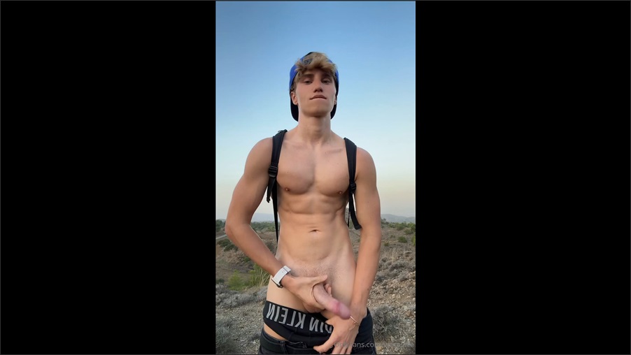 Lost in the wild  – with Valentin Mehinagic (valsplace)