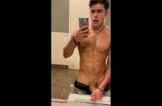 Quick solo jerk off in the bathroom – Josh Loz (jmloz)