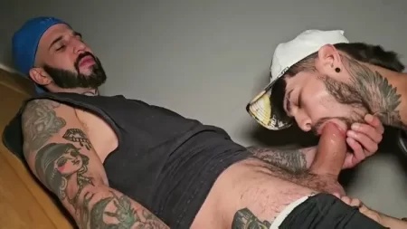 Pounding Sexy Roderick in Colombia – Roderick, Romeo Davis