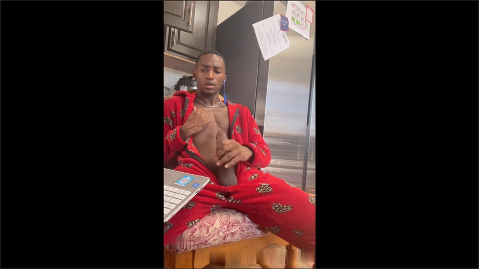 Kai Taylor (Kai Neolani) jerks off in his onesie