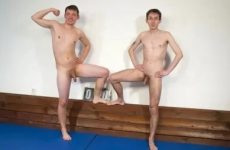 David Vazelino vs Milos Hek – wrestling leads to jerking