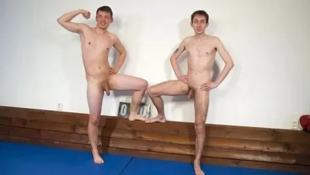 David Vazelino vs Milos Hek – wrestling leads to jerking