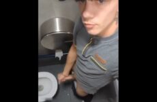 Taylor Jay (Taylorjxxx) jerks off on his break during his shift at McDonalds