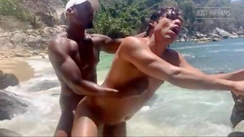 Rhyheim Shabazz fucks Alejandro Castillo on the beach