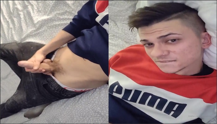 TommyCabriox jerks off TommyCabriox jerks off