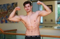 Muscular Athlete Cristian Wanks his Big Uncut Cock and Squirts Jizz Everywhere – Cristian Filotti – EnglishLads