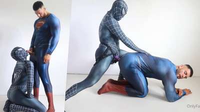 Str8 BodyBuilder Reece Hunk gets fucked up in the ass with a strap-on