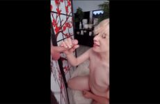 Hunnypaint – gloryhole blowjob