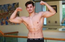 Muscular Athlete Cristian Wanks his Big Uncut Cock and Squirts Jizz Everywhere – Cristian Filotti – EnglishLads