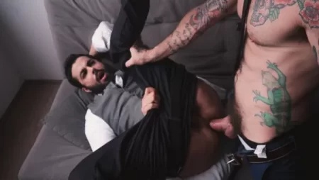 Victor Nalla and Joao Alves fuck – Pleasing The Boss