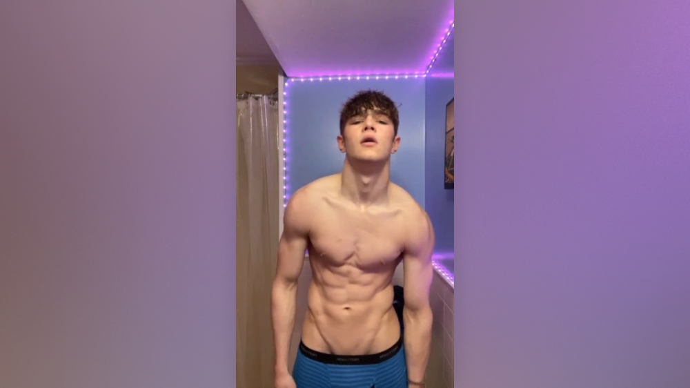 Flexing and showing off my young muscular body Joeseph Yates