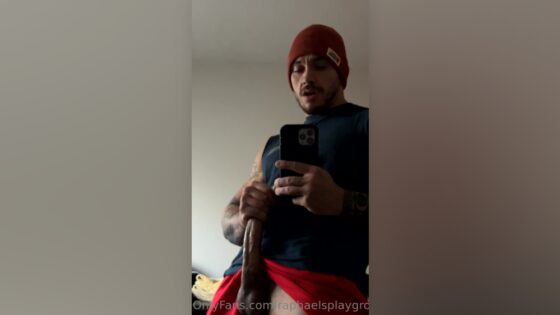 Stroking my big cock ASMR – Raphael James (raphaelsplayground2)
