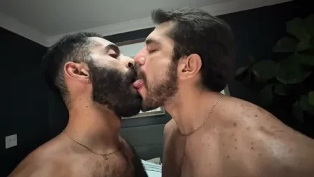 Jameson Taylor and Hugs Kandelas fuck