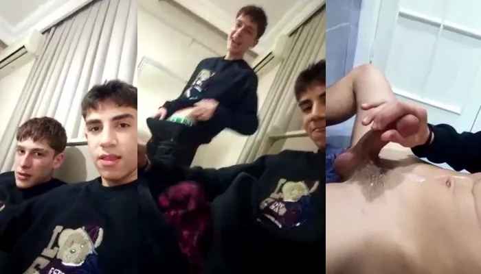 Twinks jerk off together