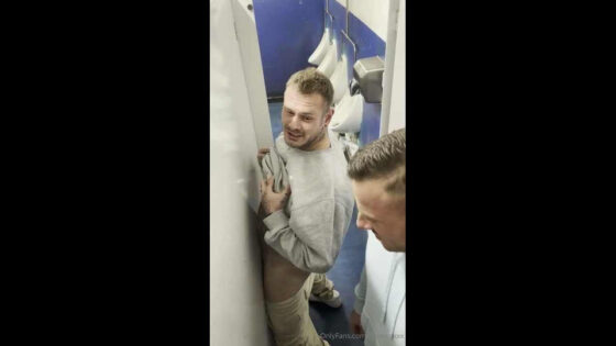Big Liam – We found a glory hole in the site toilets