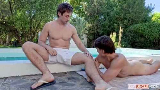 LatinLeche – Sunscreen for Your Butt Cum For Your Mouth – Iggy David & Christopher Martins