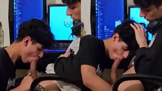 Twink pauses the game for a blowjob