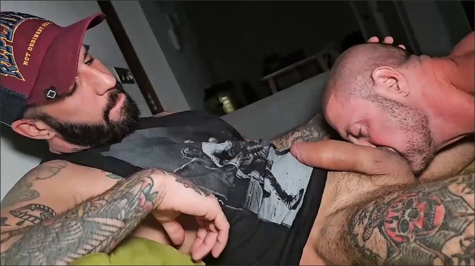 Hot Sex Before His Flight – Romeo Davis and NYCLoadedPig